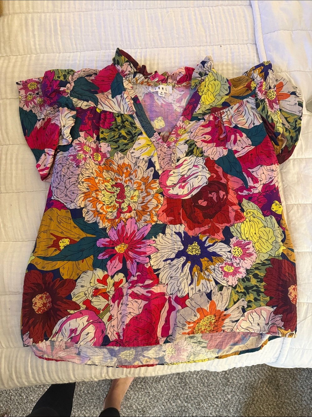 THML Multicolor Floral V-Neck Short Sleeve Blouse